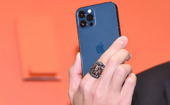 靖西苹果手机维修分享iPhone12系列重启方法教程 
